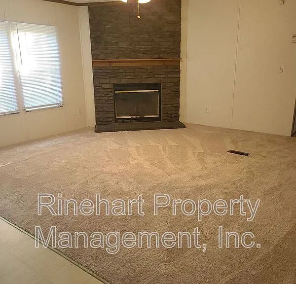 2321 Cyrus Dr — Photo 4