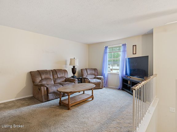 2nd image of 4018 Northumberland Dr