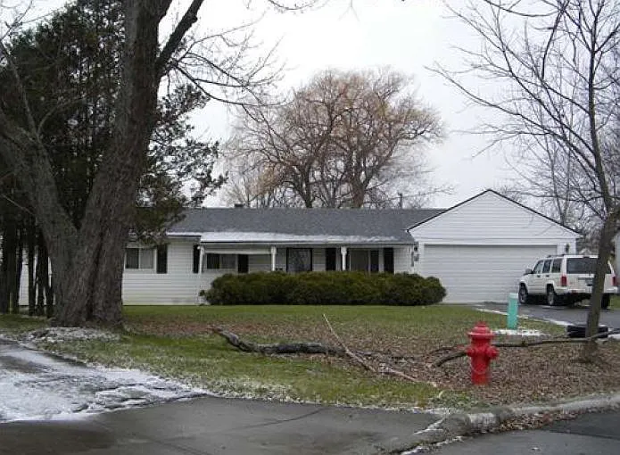 6118 Eaton Ct photo 1
