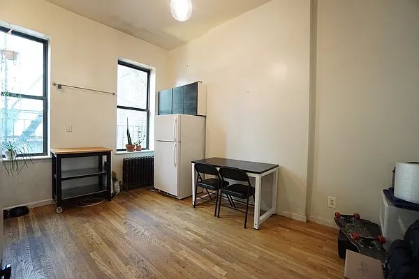 Rented by Rennit Inc. | media 12