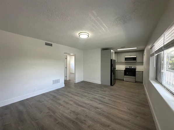 2401 NW 9th Ave, Fort Lauderdale, FL