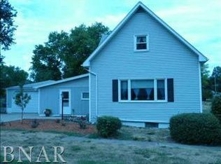 110 N Walnut St, Heyworth, IL