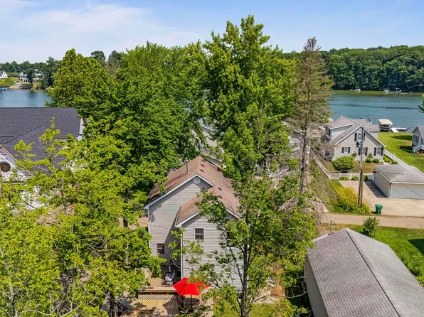 62560 Gilmore Ave, Dowagiac, MI 49047