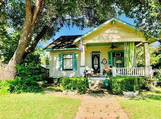 724 S Tesch St, Bellville, TX 77418
