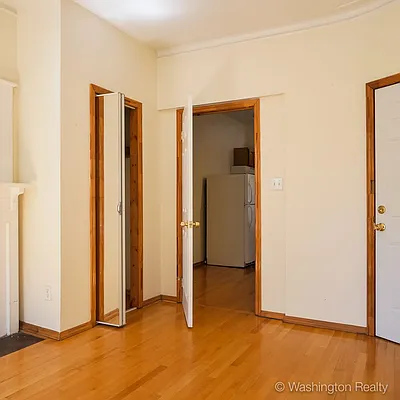 Rented by Washington Realty Corp. | media 32