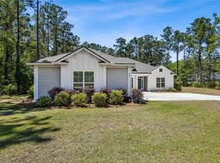 830 Harbour Island Cir, Waverly, GA 31565