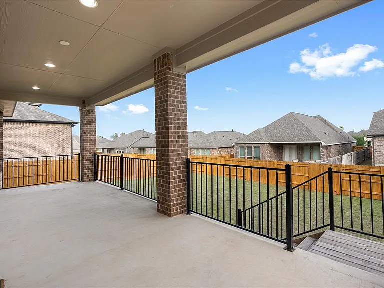 1432 Mulberry Oak Ln — Photo 38
