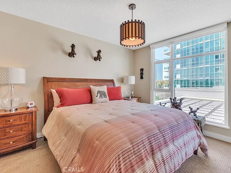 3141 Michelson #507 — Photo 14