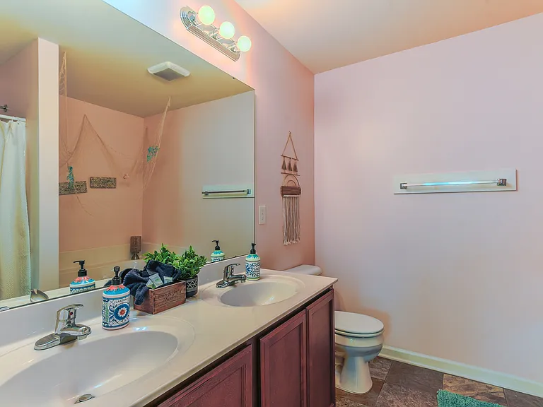 703 Elton Ave #1 — Photo 15
