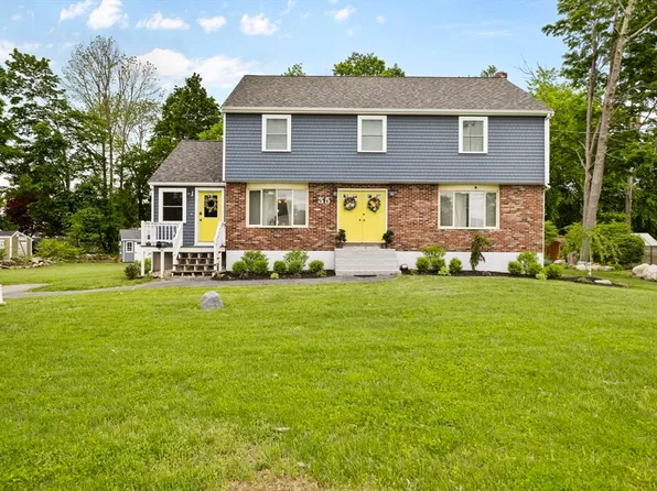 35 Hancock Ave, Brockton, MA 02301