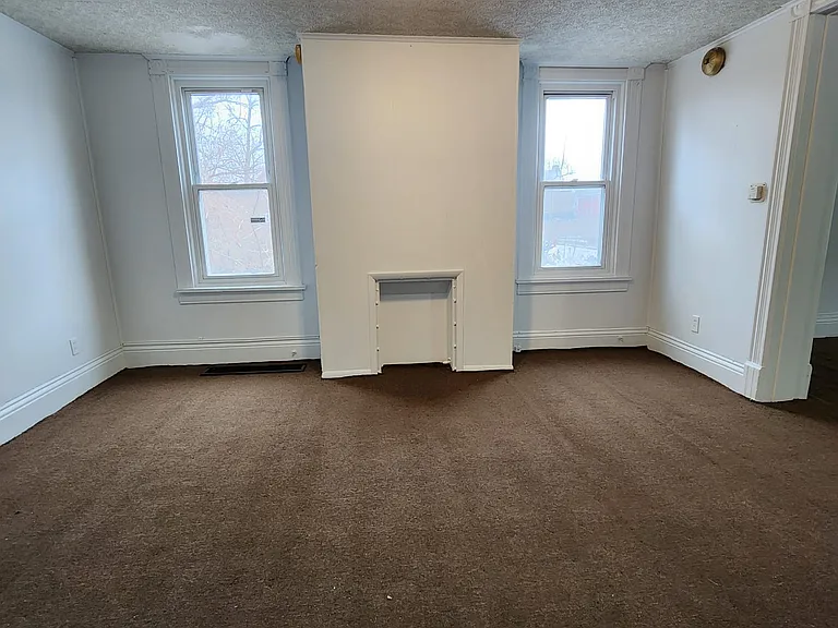 554 Woodlawn Ave #1 — Photo 5