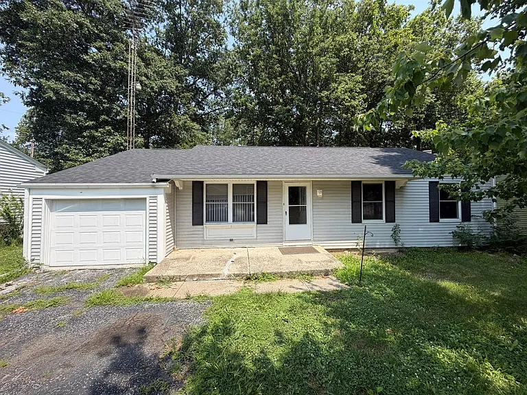 3781 Cherry Hill Ct — Photo 2