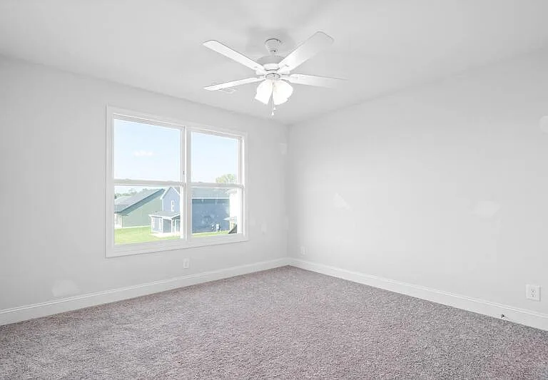 1026 Cherry Acres Dr — Photo 9