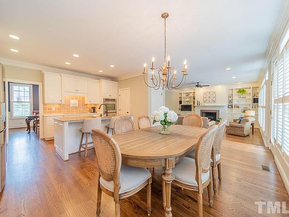 3rd image of 102 Trident Ct