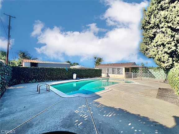 2nd image of 8654 Greenpoint Ave