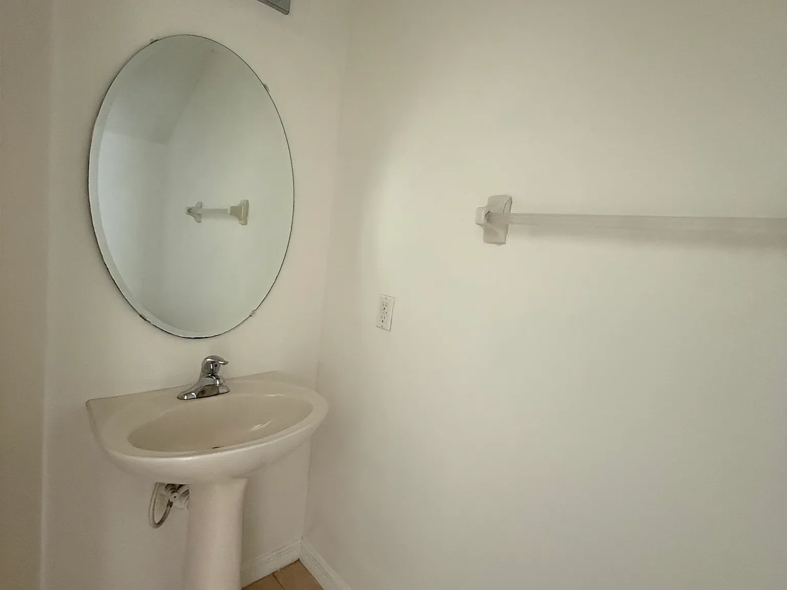 2 bed, 1344 sqft, $1,900 — Photo 4