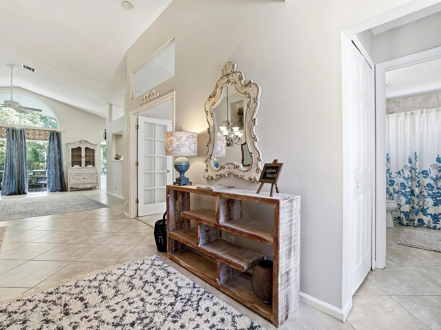 3 bed, 2.0 bath, 1480 sqft, $3,750 — Photo 4