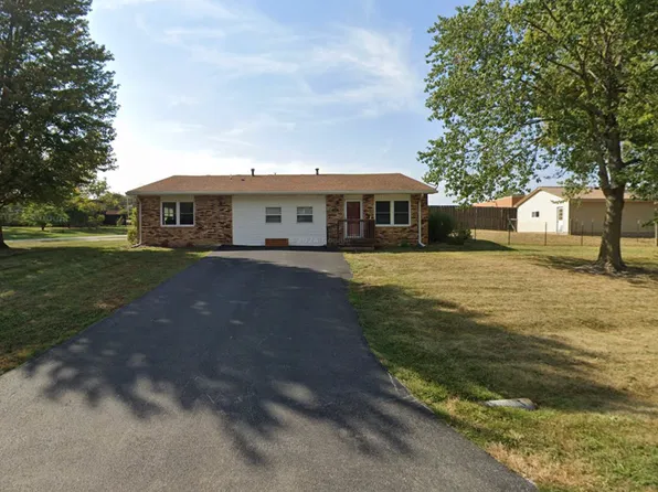 101 N East St, Mahomet, IL 61853