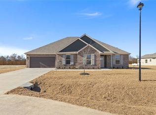 12010 Saddle Hill Ln, Rogers, AR 72758