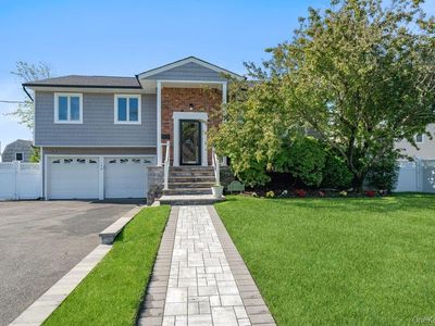 159 Driftwood Drive, West Islip, NY, 11795