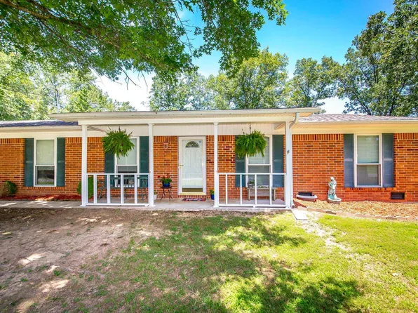 3320 Marion Anderson Rd, Hot Springs, AR 71913