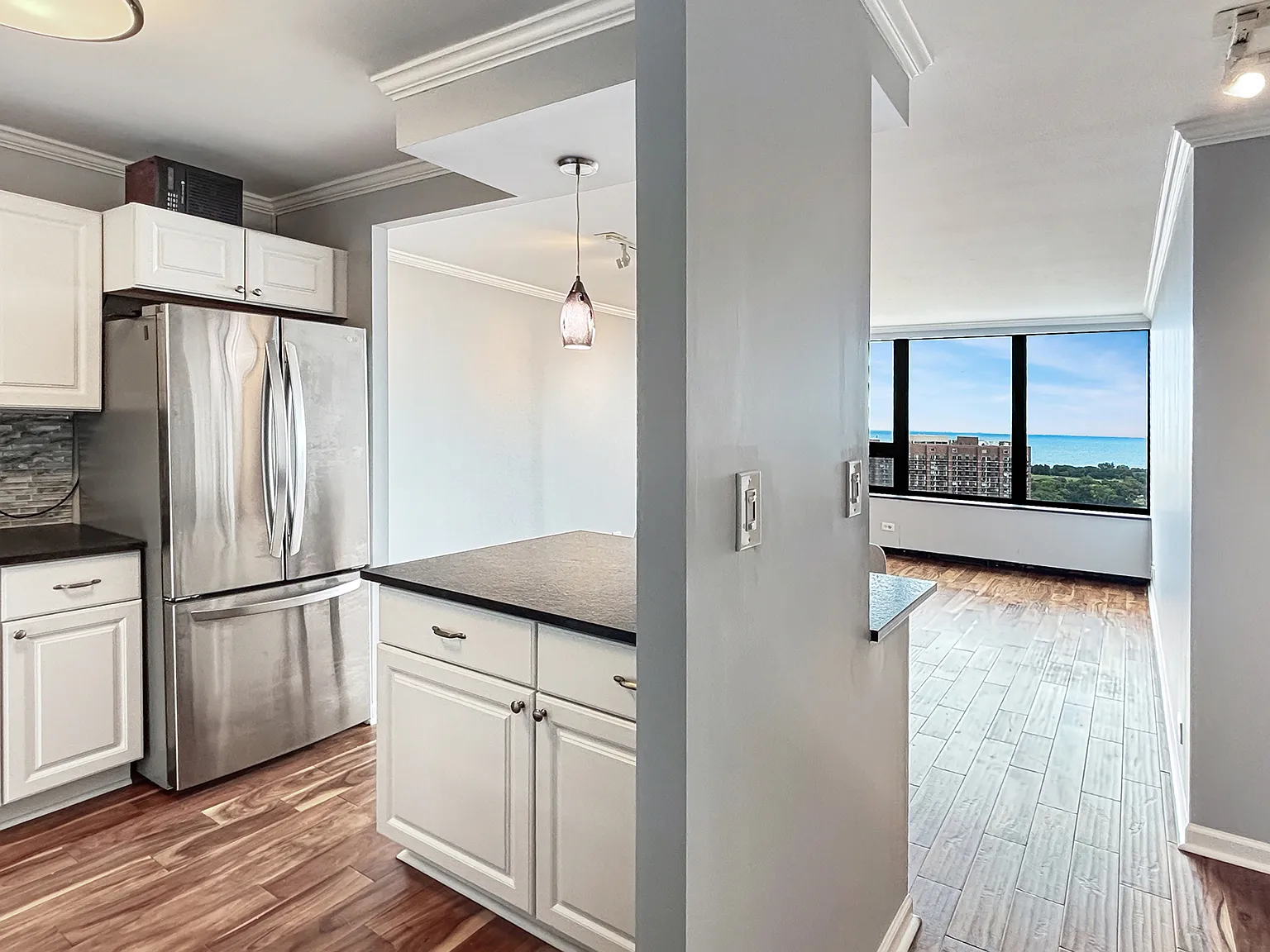 1 bed, 780 sqft, $2,500 — Photo 2