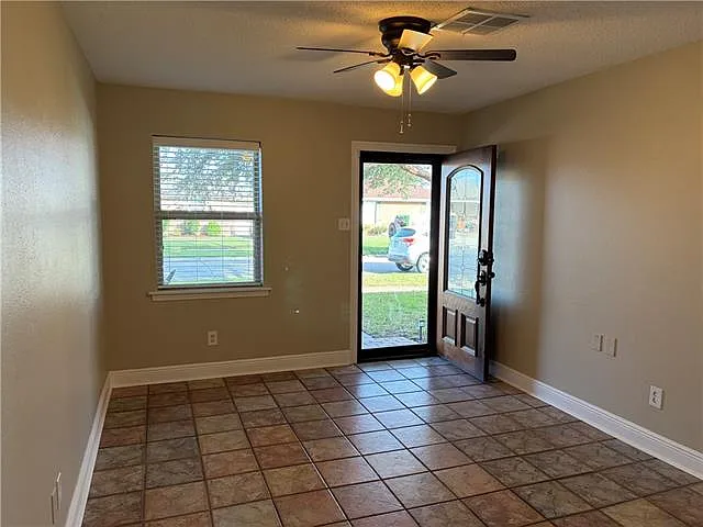 1709 N Atlanta St — Photo 5