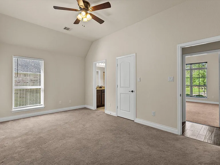 2524 Davis Prairie Ln — Photo 32
