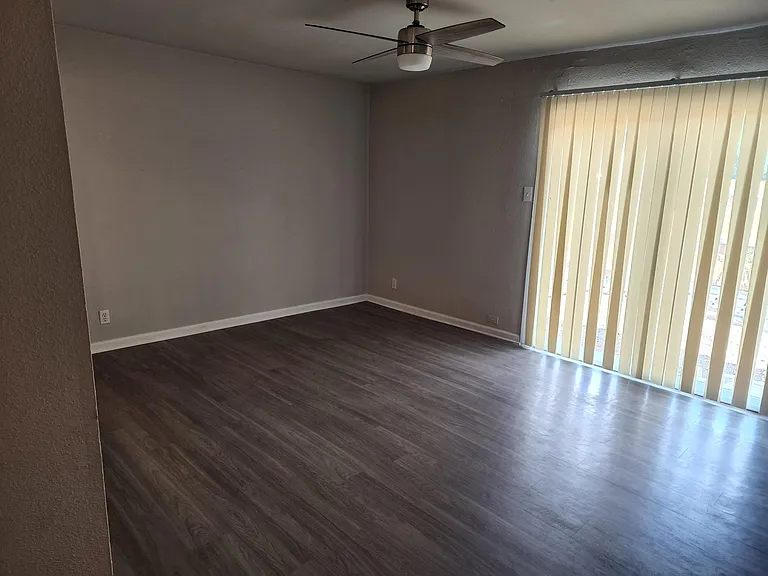 2409 Mission Hill Dr #102 — Photo 7