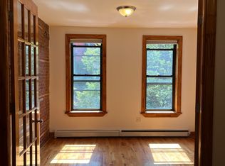 401 12th St APT 2R, Brooklyn, NY 11215