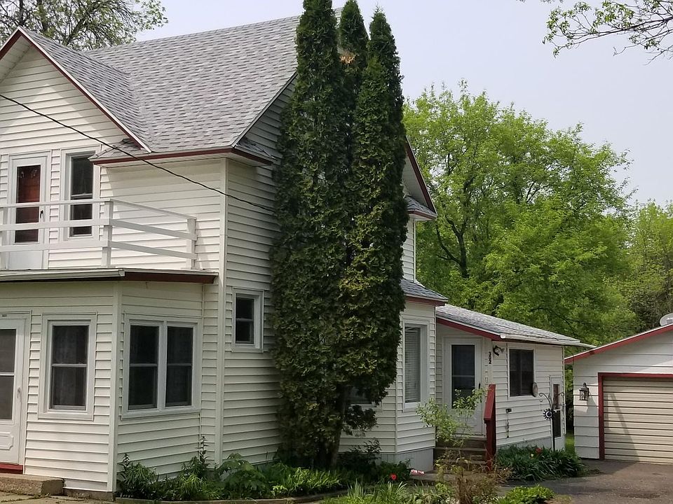 1st image of 302 W Dunton St