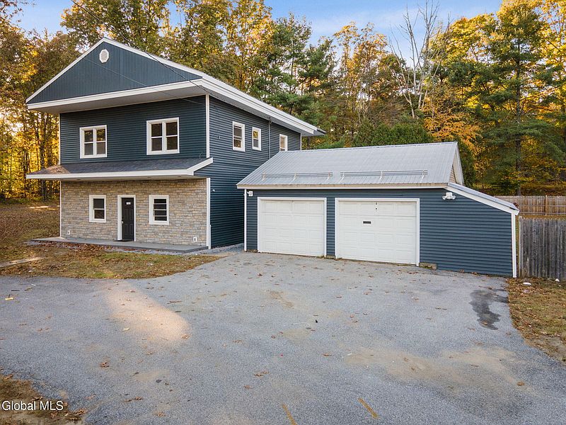 2nd image of 1069 Saratoga Road