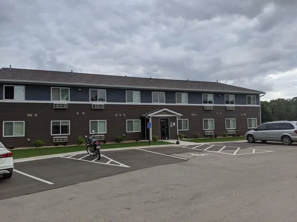 The Oaks, 5 Breezy Ln #8, Morris, MN 56267