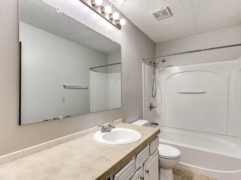 201 Wellons Dr — Photo 22