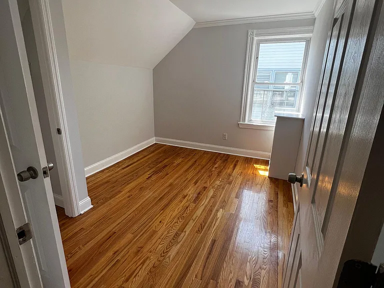 905 Grand Ave #4 — Photo 22
