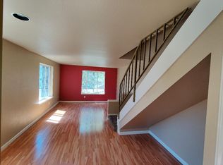 903 N 130th St APT 101, Seattle, WA 98133