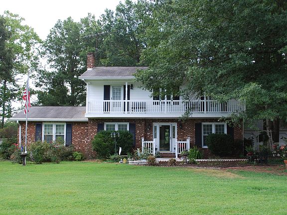 2nd image of 616 Greenwood Dr