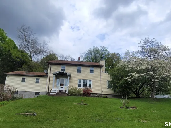 130 Woodbine Street, Naugatuck, CT 06770