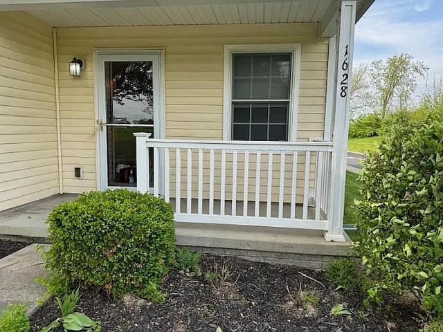 1628 Electra St — Photo 3