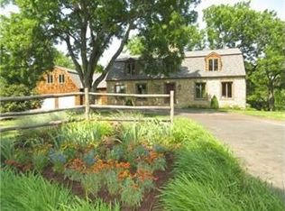 21175 Mission Rd, Bucyrus, KS 66013