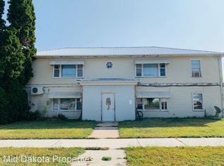 1116 N Burr St, Mitchell, SD 57301