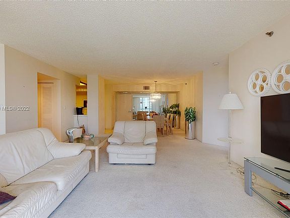 5th image of 3600 Mystic Pointe Dr APT 1503