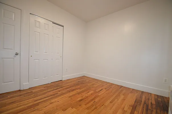 Rented by CITY SKYLINE REALTY INC | media 9