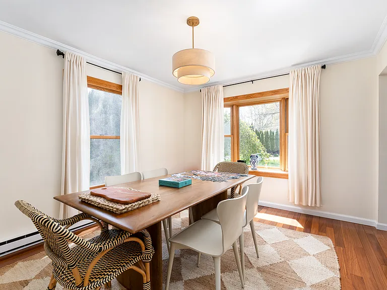 9 Howell Pl — Photo 6