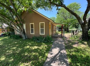 714 N Houston St, Granbury, TX 76048