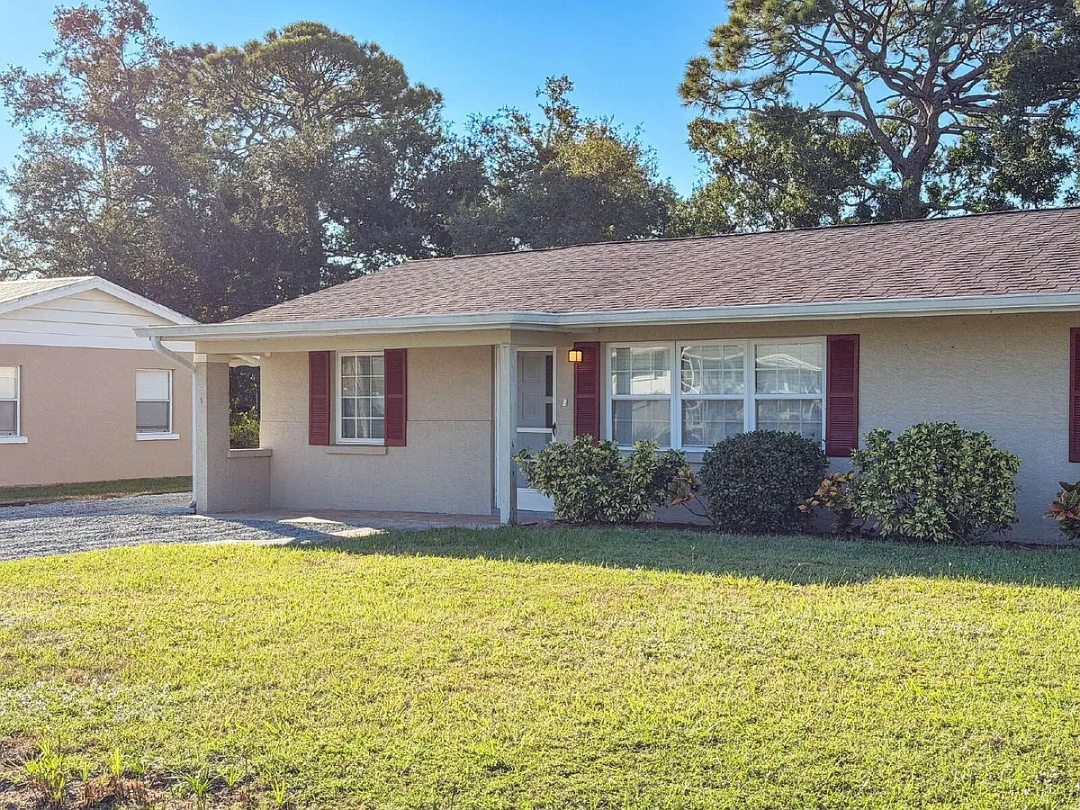 Building Photo - 2714 Grand Cayman St