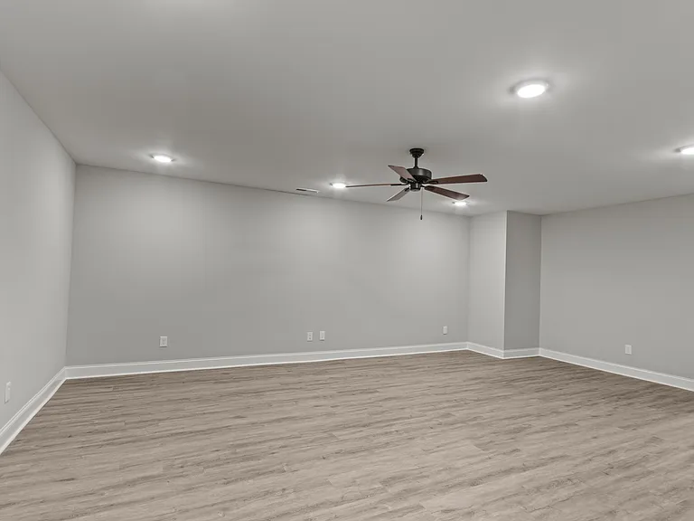 Lucas Ferry Townhomes — Photo 39
