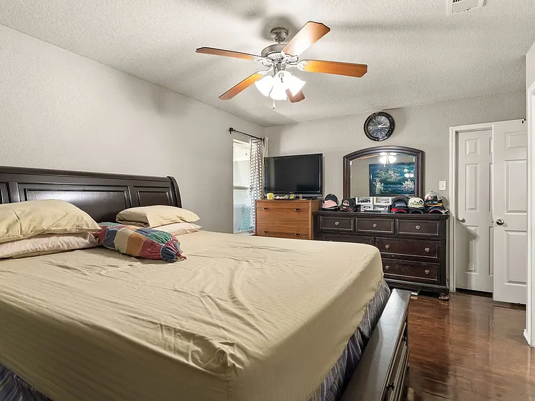 3901 Kevin Shaw Dr — Photo 12