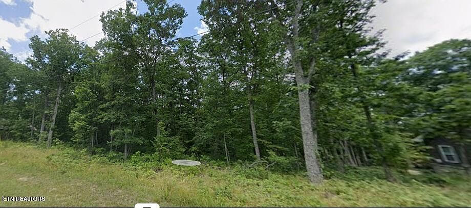 1st image of 106 Amherst Dr