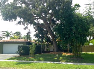 725 W Royal Palm Rd, Boca Raton, FL 33486